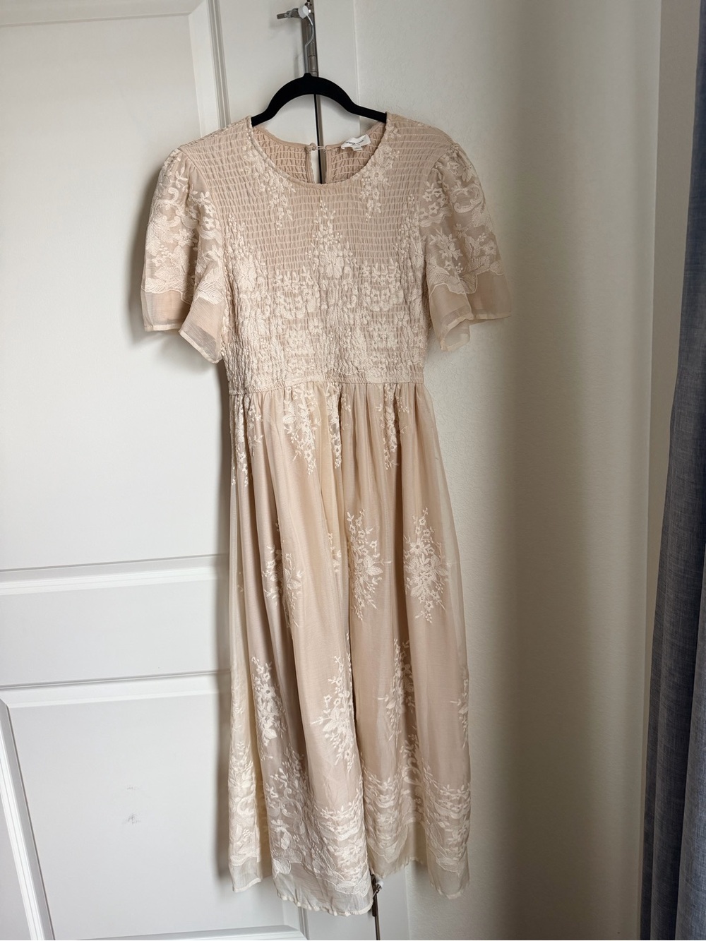 orange creek Cream Floral-Embroidered Smocked Top